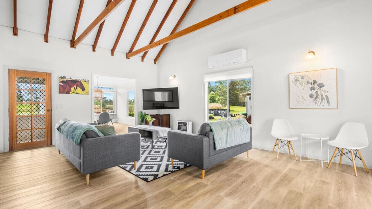 Photo of Livingroom in Lovedale