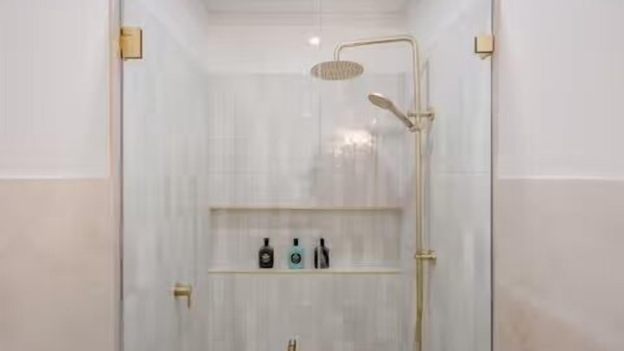 Photo of Bathroom in Wentworth Falls