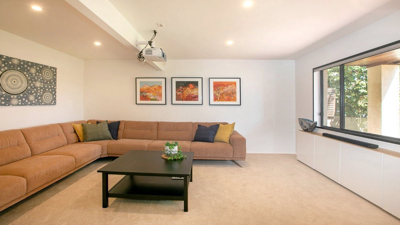 Photo of Livingroom in Macmasters Beach