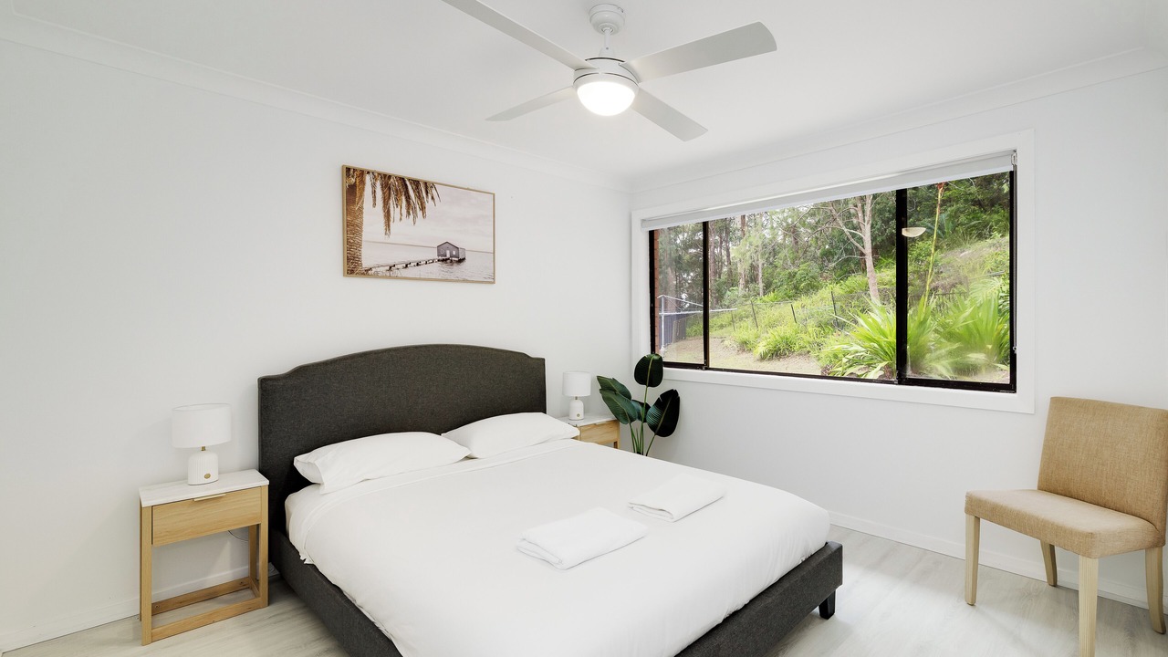 Photo of Bedroom in Saratoga