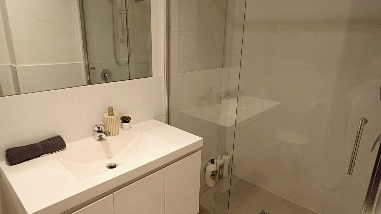 Photo of Bathroom in Coombs