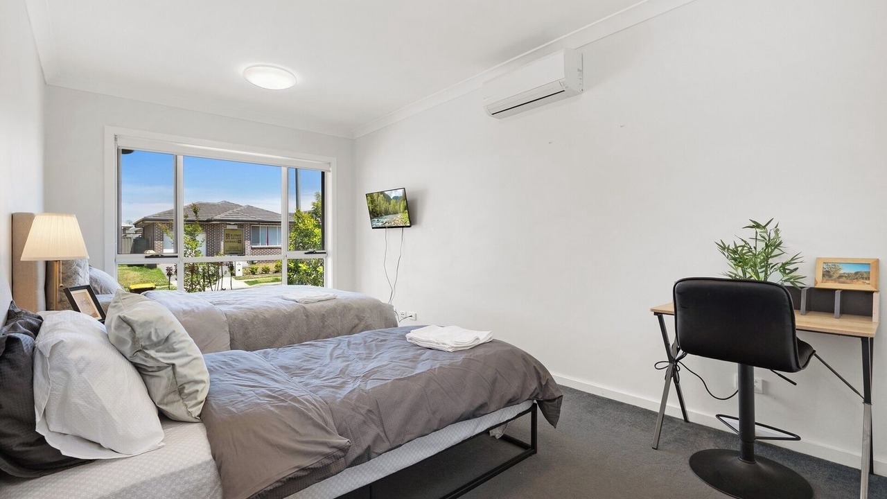 Photo of Bedroom in Austral