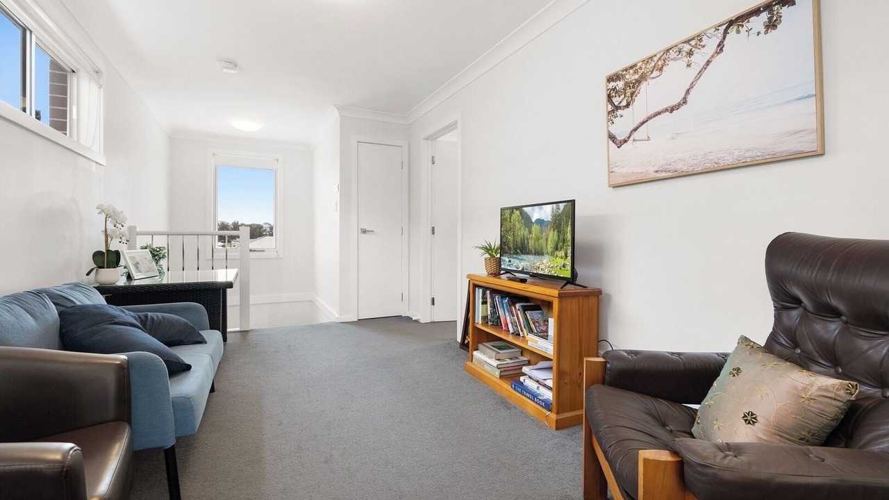 Photo of Livingroom in Austral