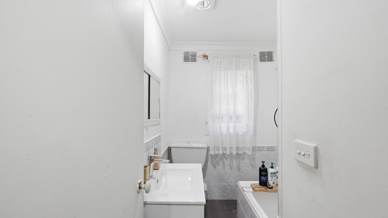 Photo of Bathroom in Hebersham
