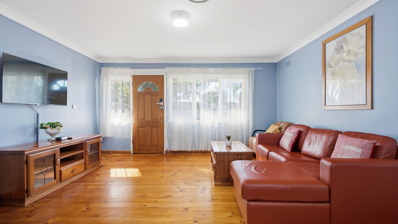 Photo of Livingroom in Hebersham
