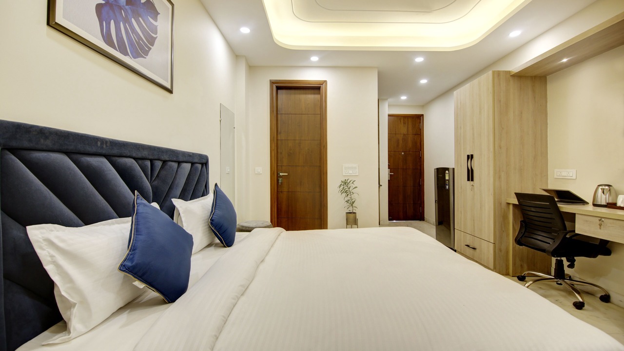 Photo of Bedroom in DLF Phase 3