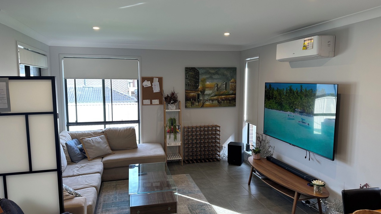 Photo of Livingroom in Austral