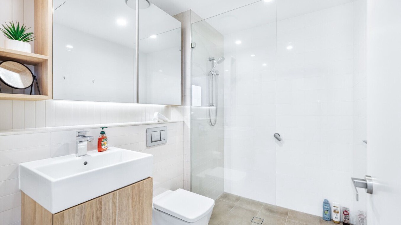 Photo of Bathroom in Wentworth Point