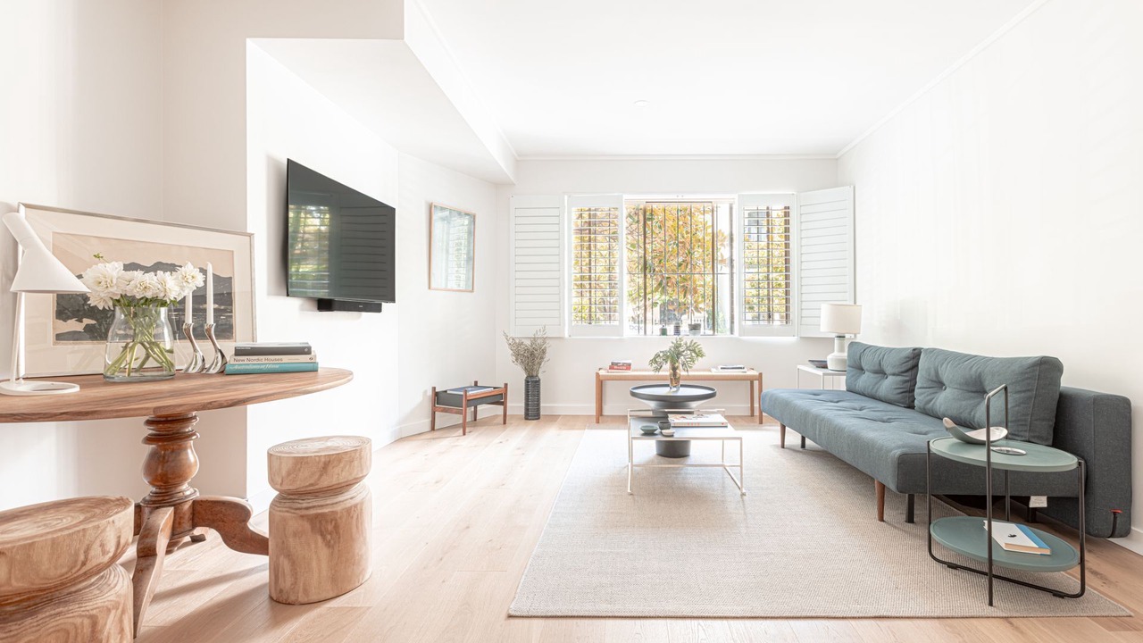 Photo of Livingroom in Elizabeth Bay