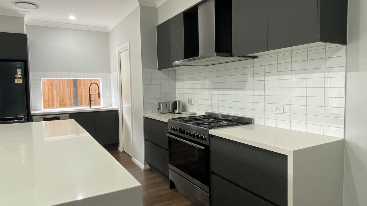 Photo of Kitchen in Gledswood Hills