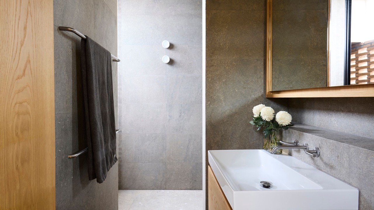 Photo of Bathroom in Clovelly
