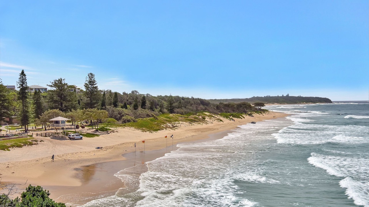 Photo of Others in Caves Beach