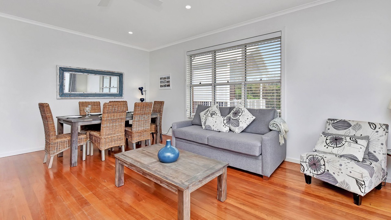 Photo of Livingroom in Caves Beach