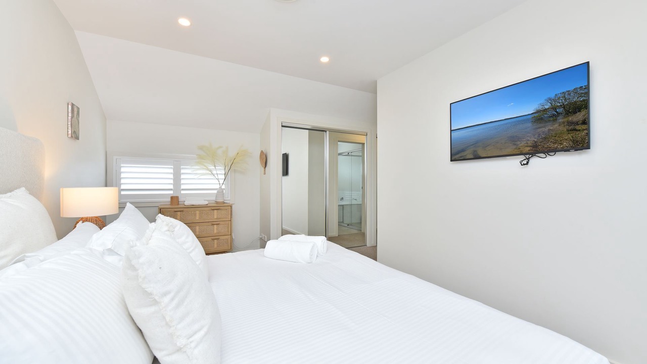 Photo of Bedroom in Caves Beach
