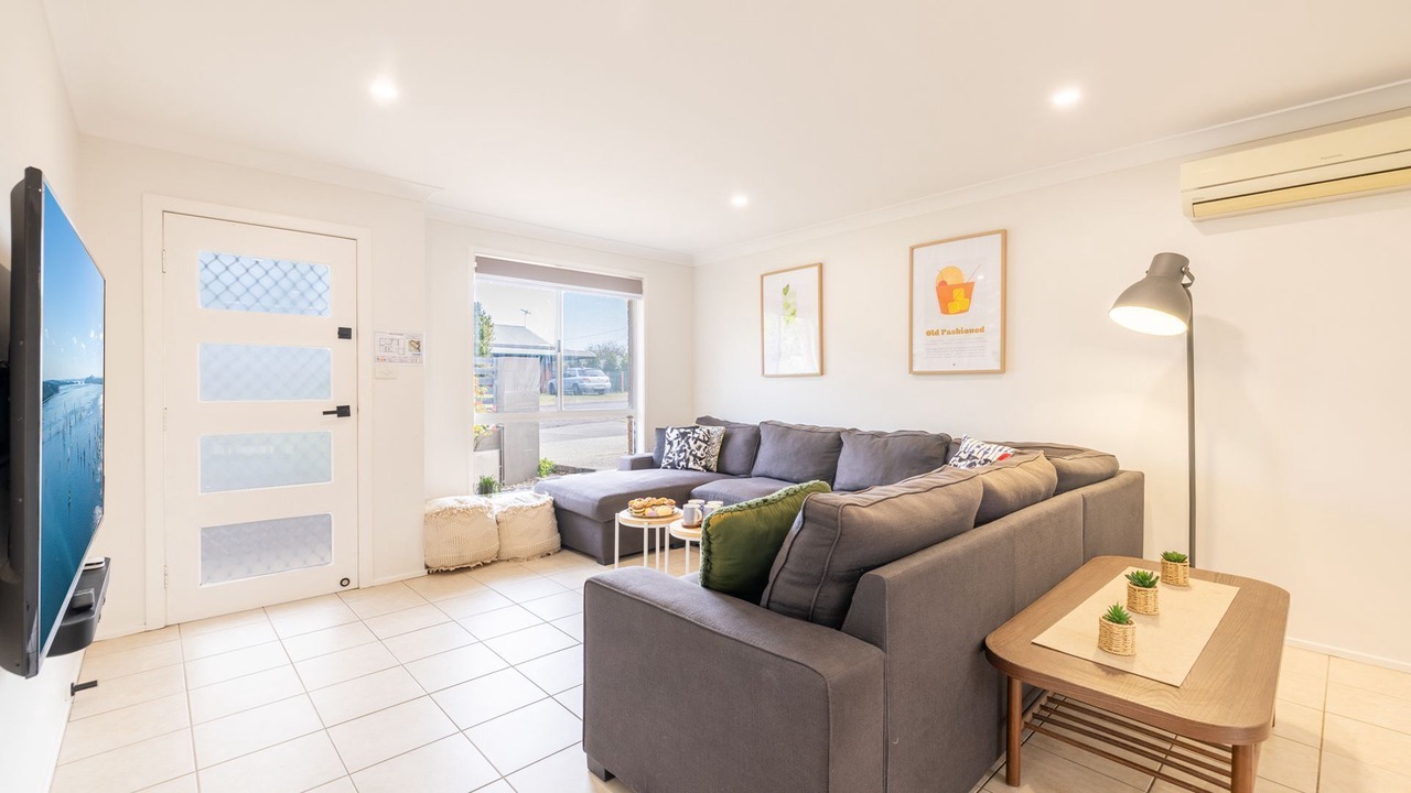 Photo of Livingroom in Anna Bay