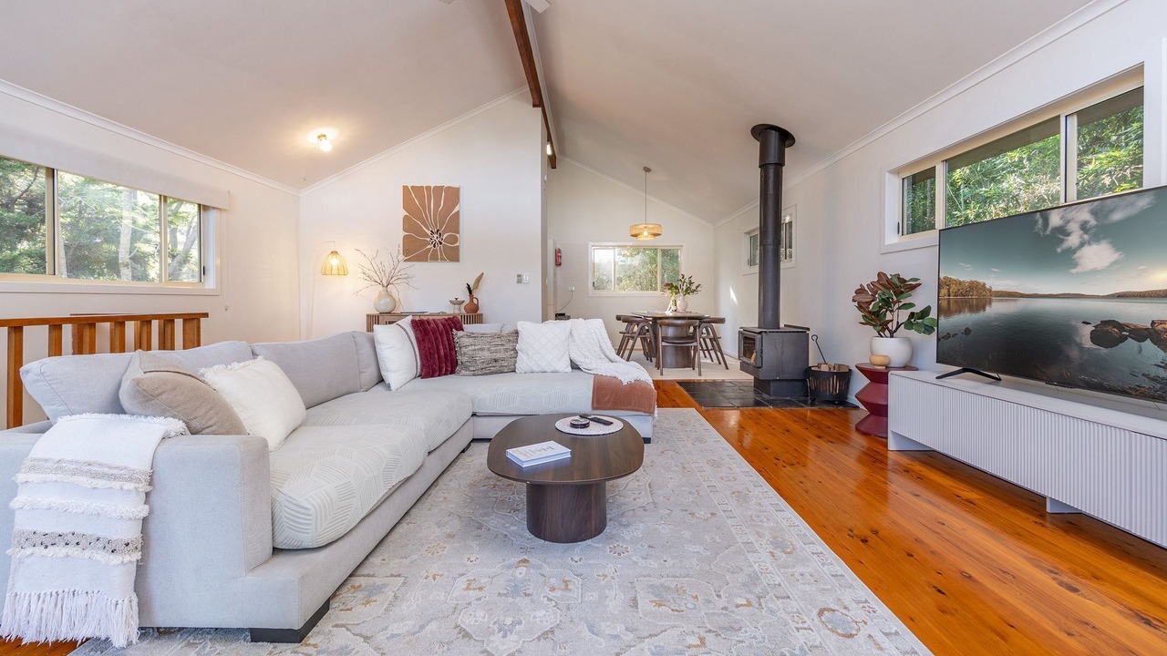 Photo of Livingroom in Smiths Lake
