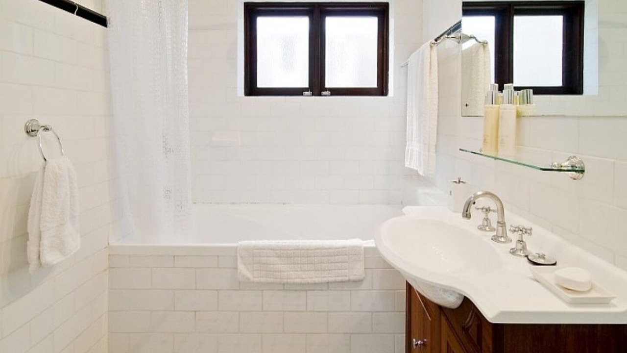 Photo of Bathroom in North Willoughby