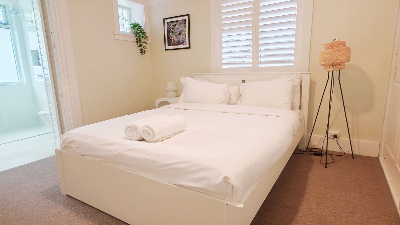 Photo of Bedroom in North Willoughby
