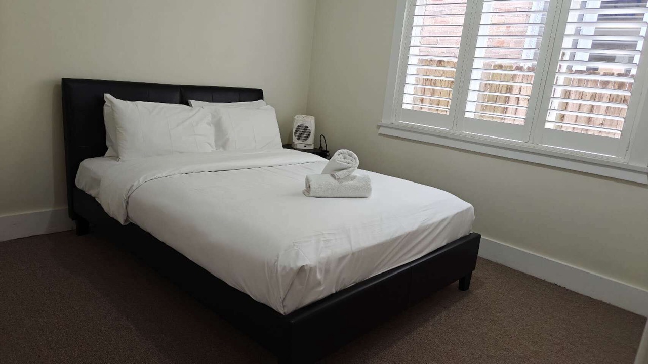 Photo of Bedroom in North Willoughby