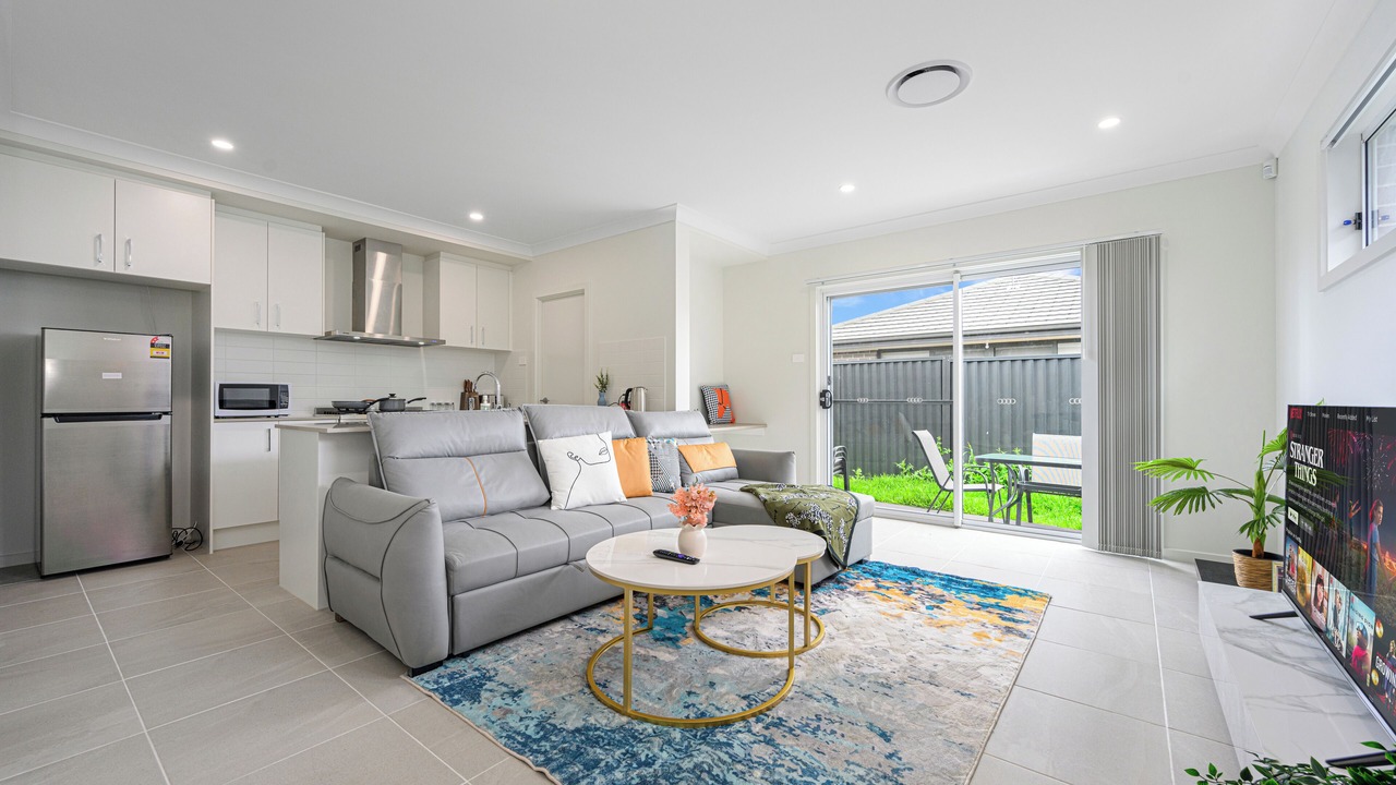 Photo of Livingroom in Denham Court