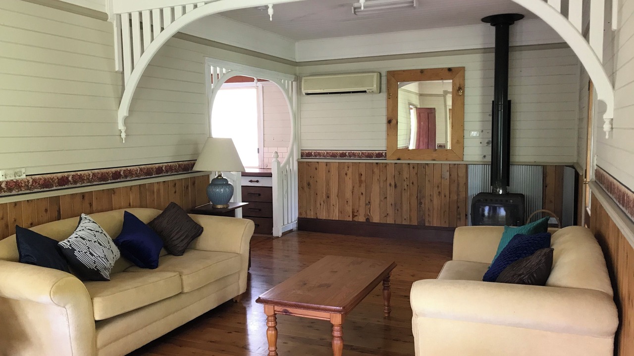 Photo of Livingroom in Upper Macdonald