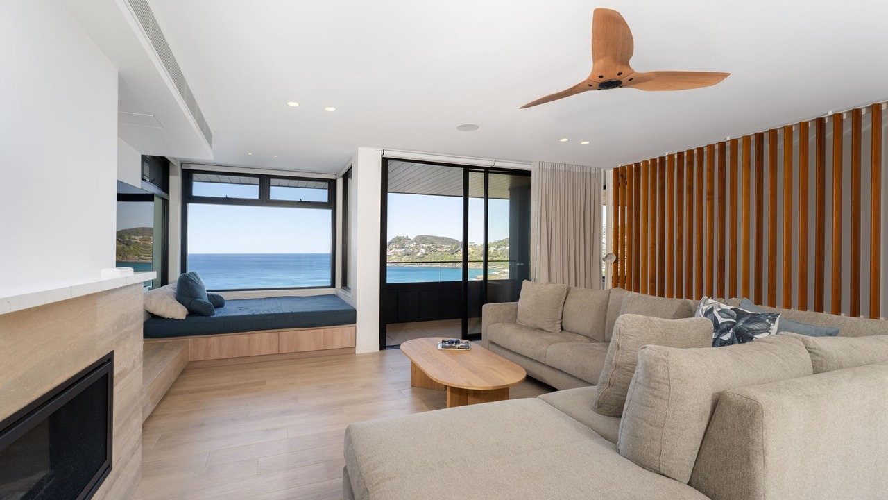 Photo of Livingroom in Whale Beach