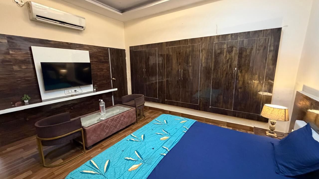 Photo of Bedroom in Allahabad