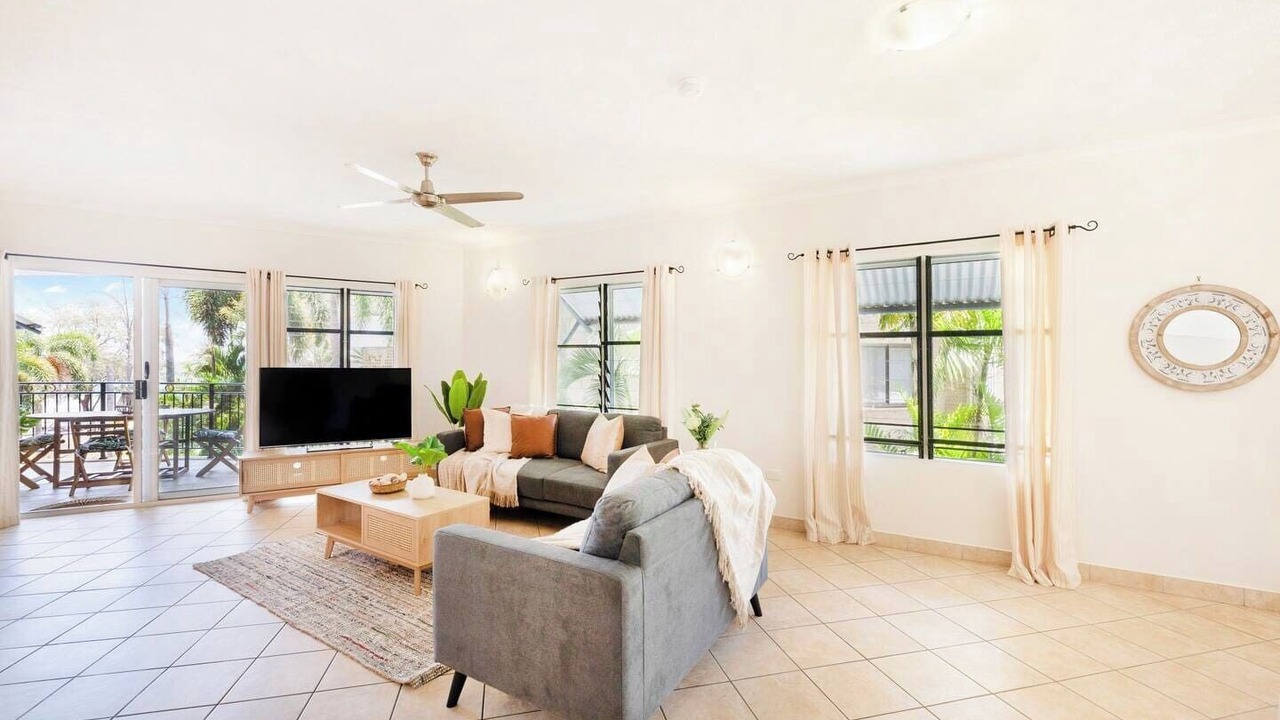 Photo of Livingroom in Alexandria