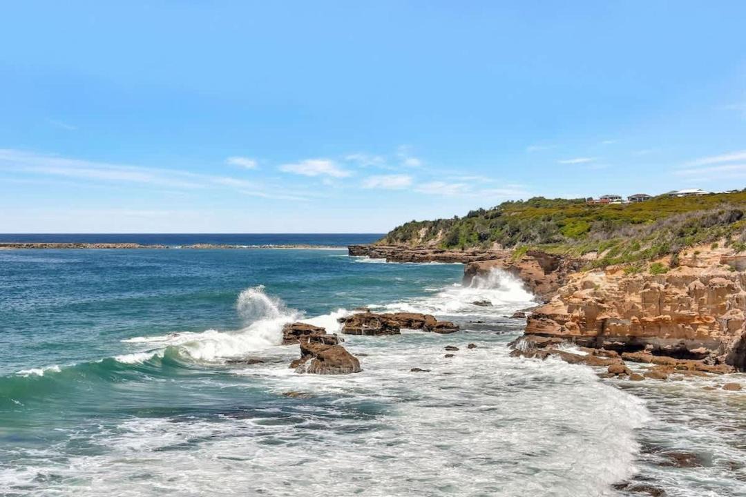Photo of Others in Caves Beach