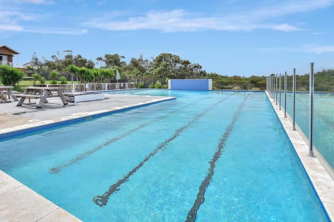 Photo of Others in Caves Beach