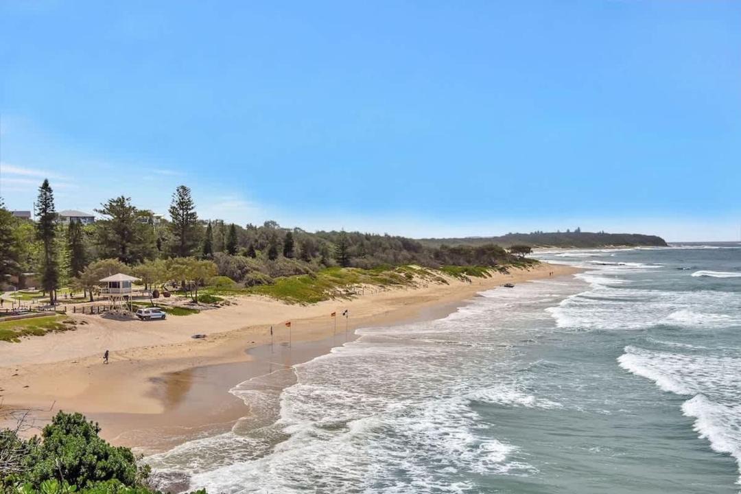 Photo of Others in Caves Beach
