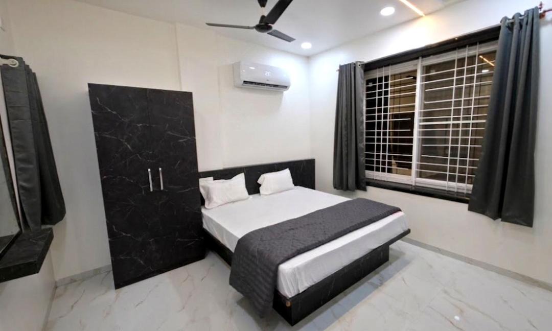 Photo of Bedroom in Pandharpur