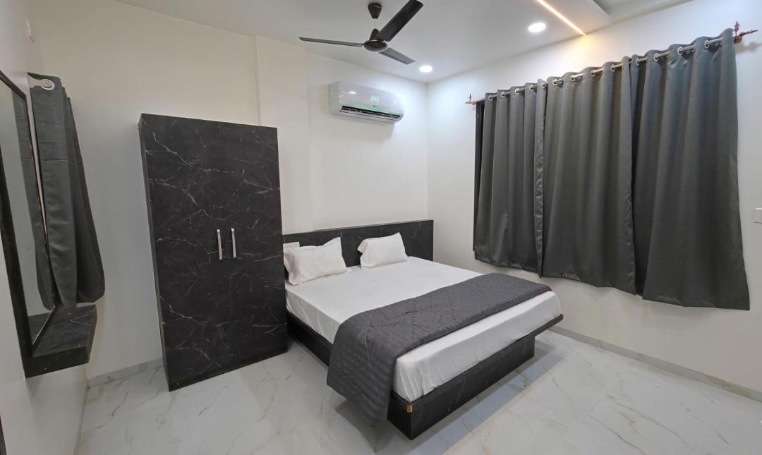 Photo of Bedroom in Pandharpur