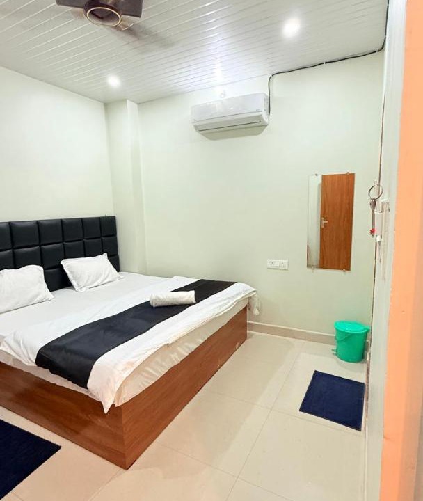Photo of Bedroom in Naini