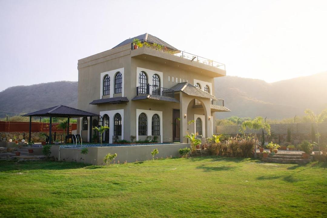 Photo of Others in Bedla