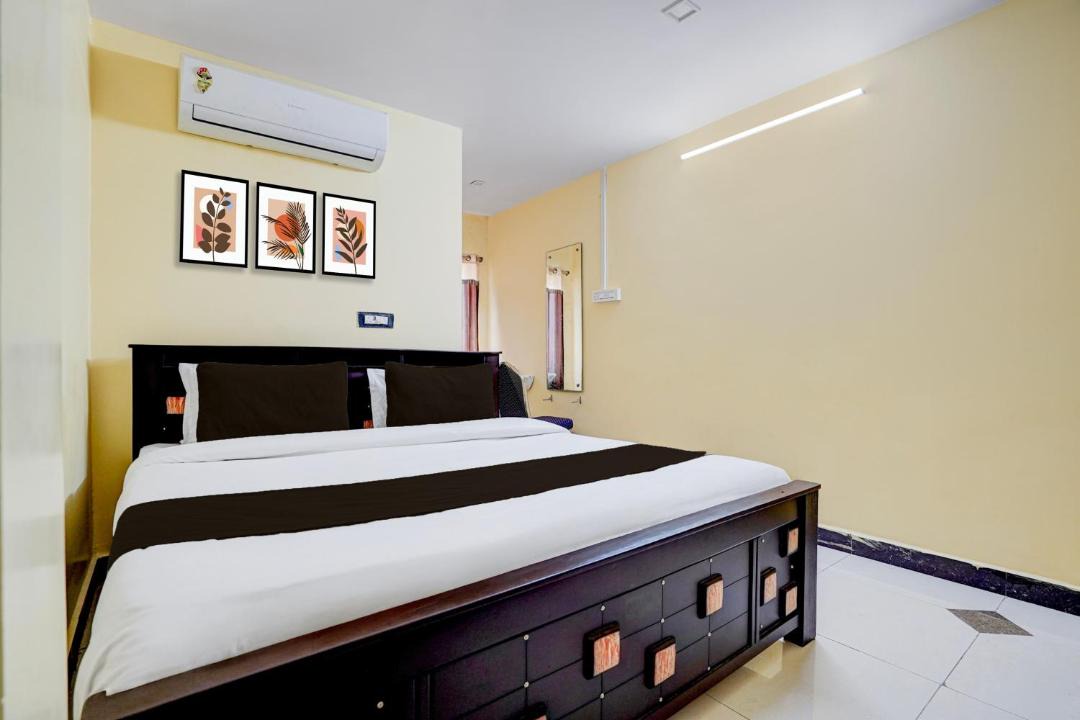 Photo of Bedroom in Annavaram