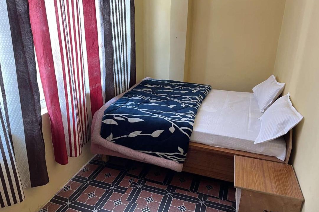 Photo of Bedroom in Pipalkoti