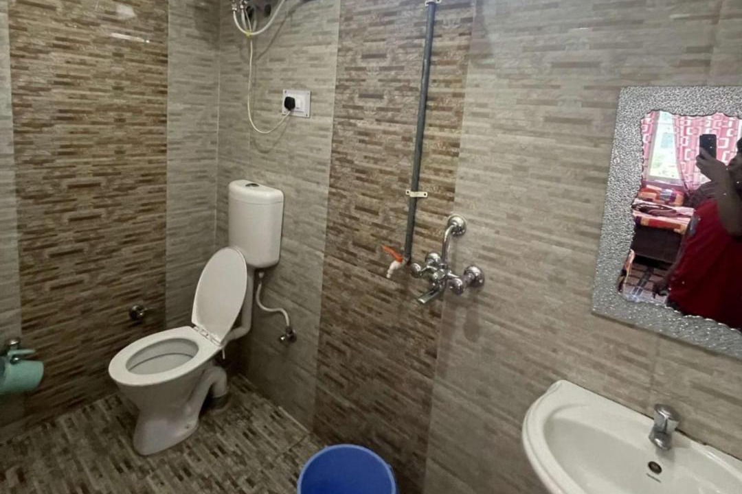 Photo of Bathroom in Pipalkoti