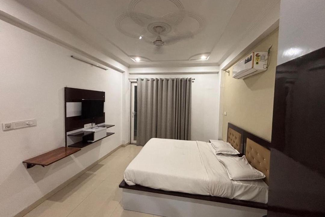Photo of Bedroom in Sector 51