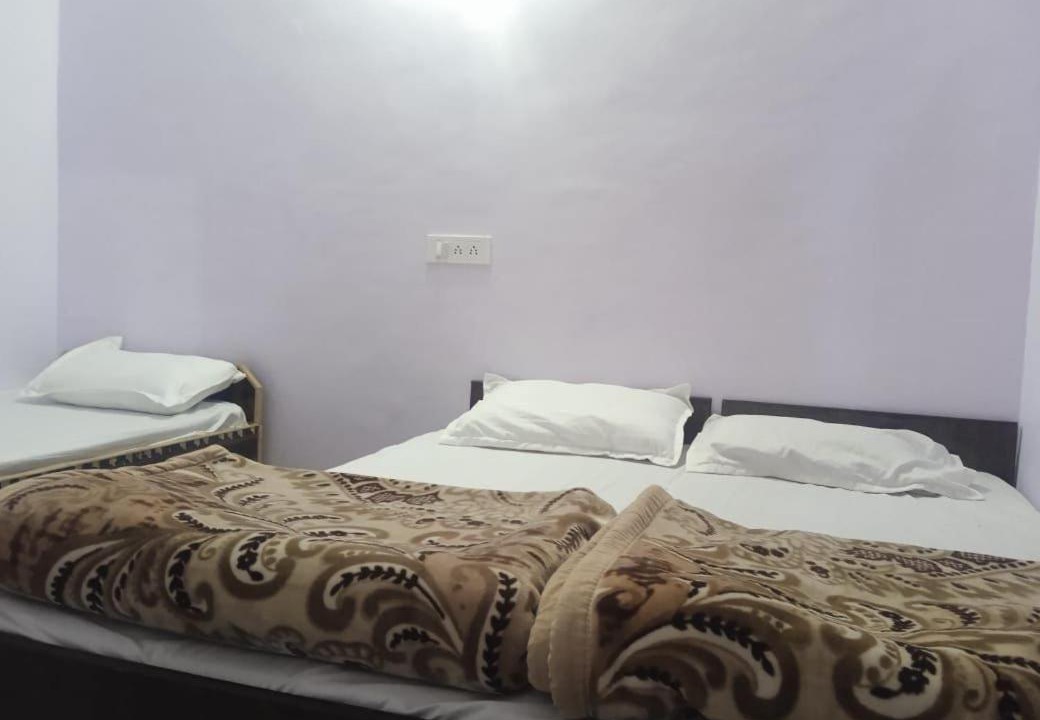 Photo of Bedroom in Narainkoti