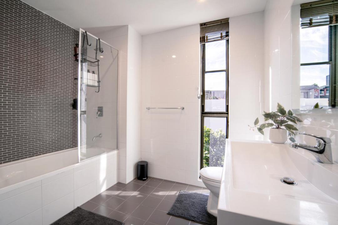 Photo of Bathroom in Mascot