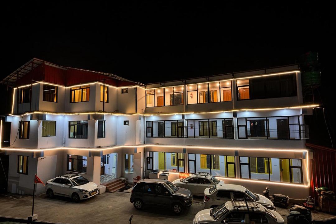 Photo of Buildings in Badrinath