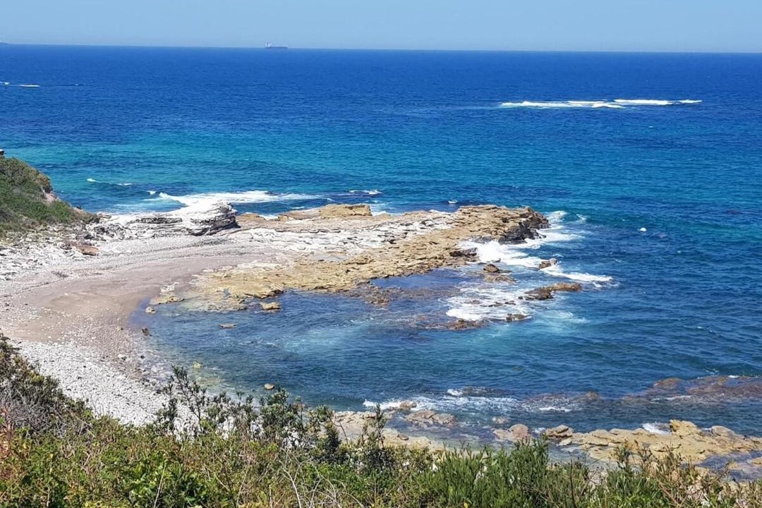 Photo of Others in Caves Beach