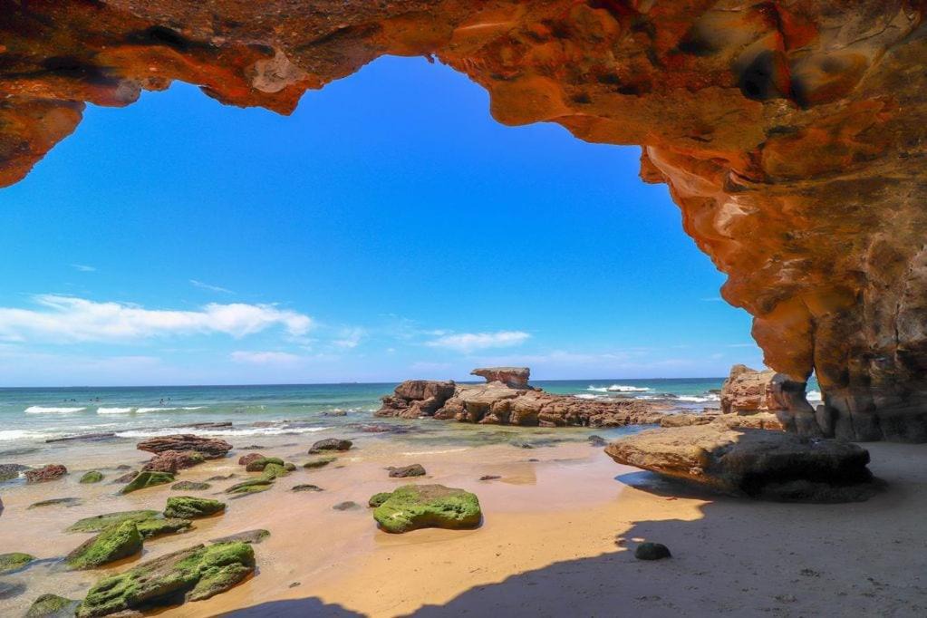 Photo of Others in Caves Beach
