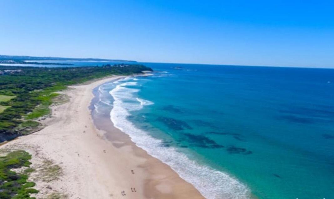 Photo of Others in Caves Beach