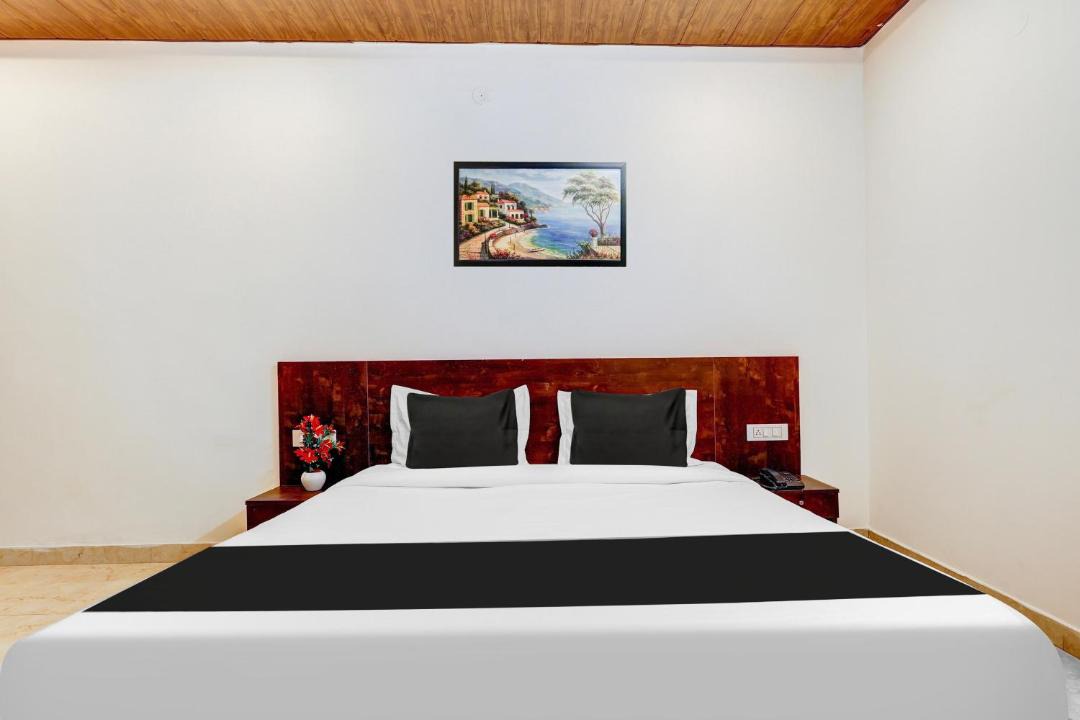 Photo of Bedroom in Sector 51