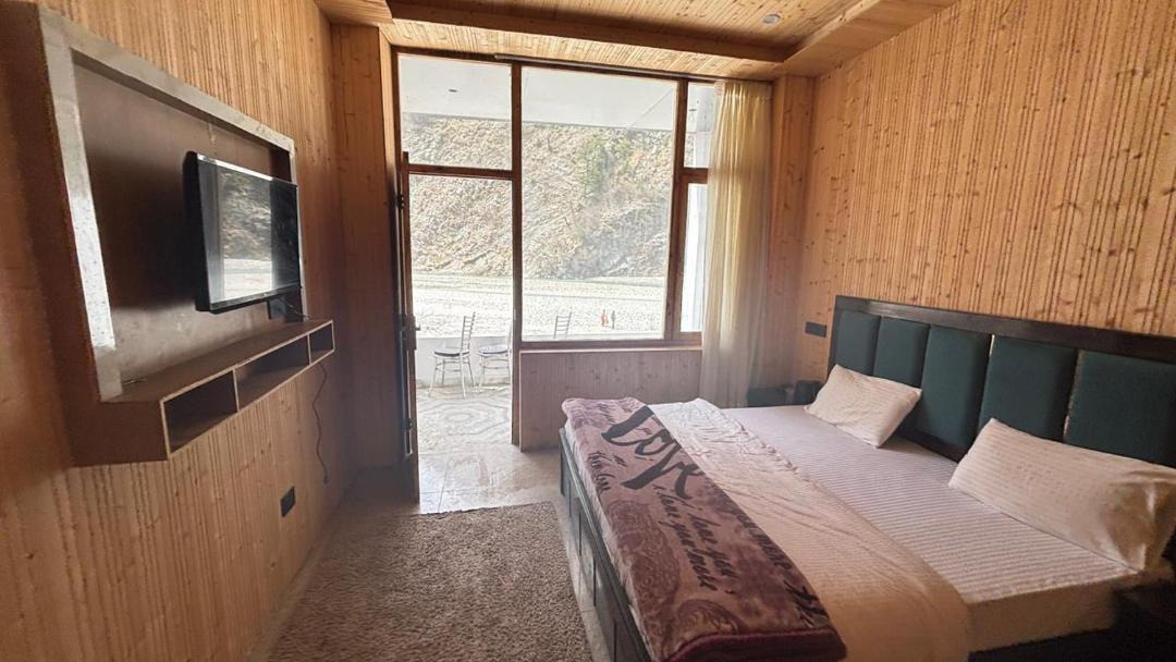 Photo of Bedroom in Bhatwari