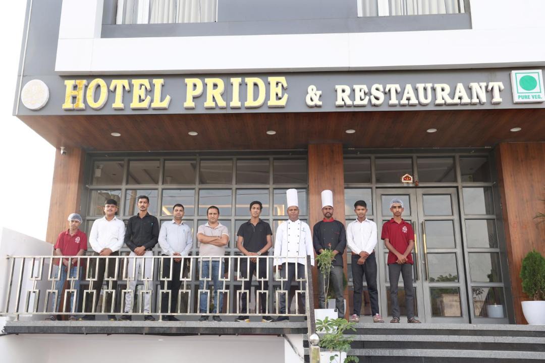 Photo of Others in Dabok