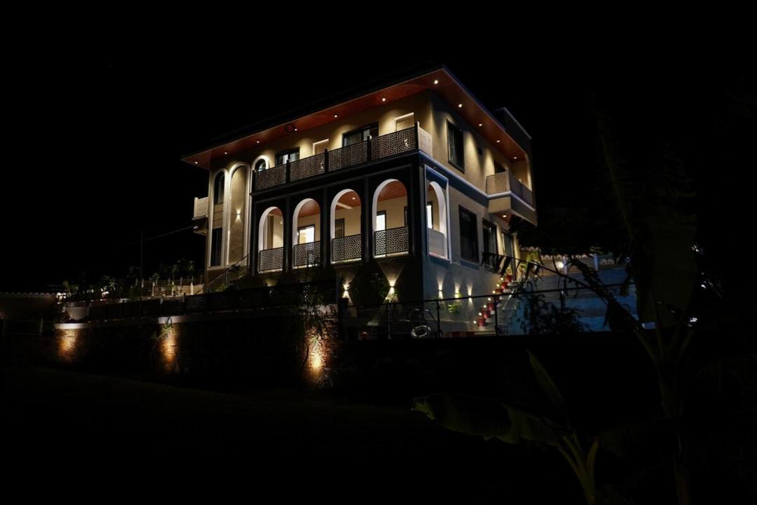 Photo of Others in Bedla