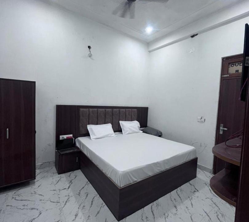 Photo of Bedroom in Mathura